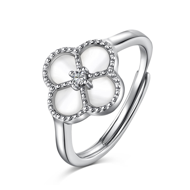 Pearl Clover Ring
