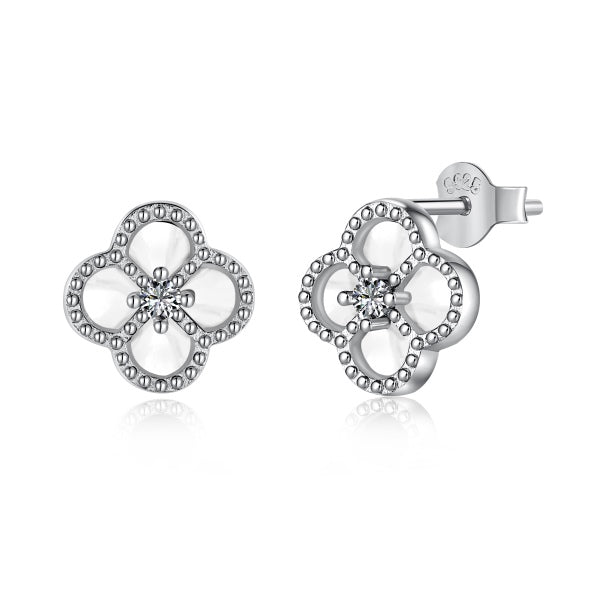 Pearl Clover Earring